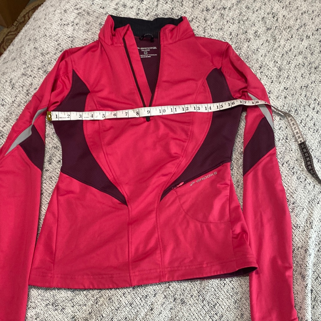 Brooks Pullover